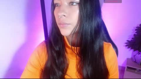 Snapshot of karolinna_xxx chatting on 10.01.25 Caro online show from 10.01.25