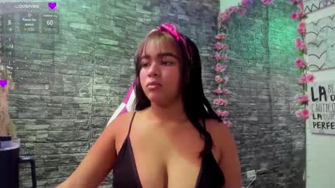 KAROLL online show from 10.18.25