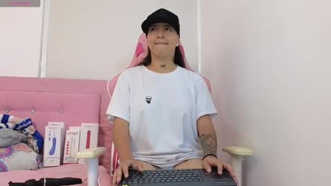 Karol online show from 02.24.25