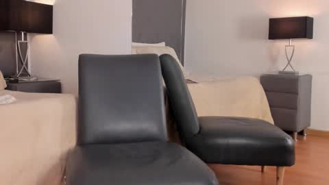 Snapshot of karolwest_ chatting on 02.05.26 karolwest_ online show from 02.05.26