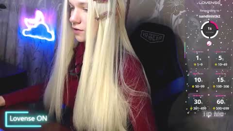 Caroline Fox online show from 03.19.26