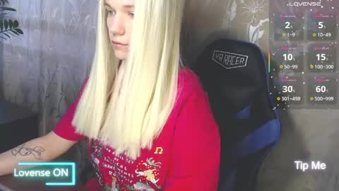 Caroline Fox online show from 04.15.26