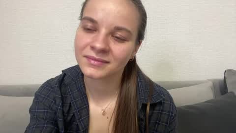 Lia online show from 04.10.26