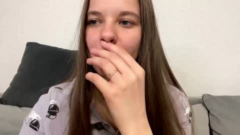 Lia online show from 04.30.26