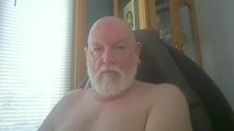 Snapshot of karpp chatting on 04.21.26 karpp online show from 04.21.26