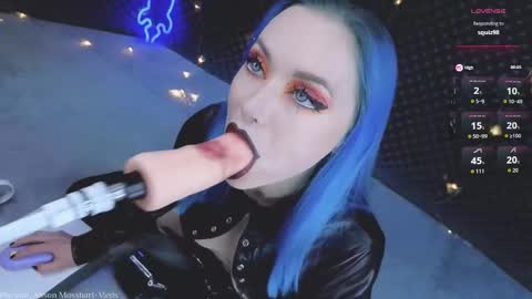 ALYSSA                online show from 11.22.25