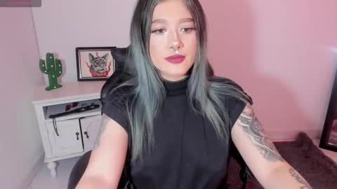 Alicia online show from 11.04.25