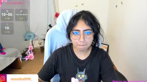 Kat       online show from 02.15.25