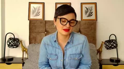 kat paradisse online show from 11.12.25