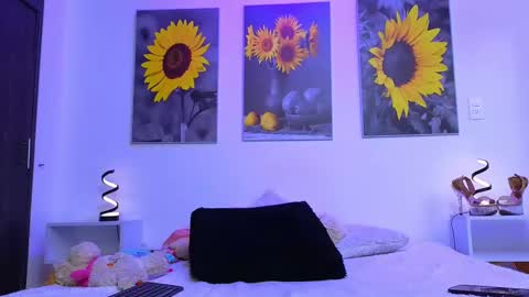 Snapshot of kata_lhella chatting on 02.10.25 Katalina online show from 02.10.25