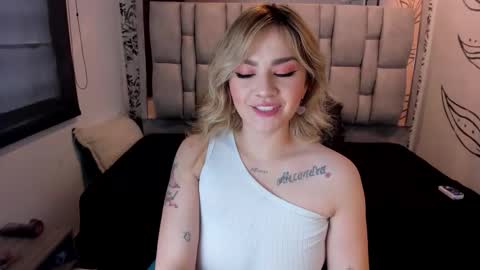 K A T A  H O O T online show from 11.12.25