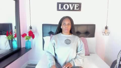 Snapshot of katalella___murillo chatting on 04.26.26 katalella online show from 04.26.26