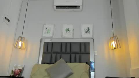Snapshot of kataleya_west chatting on 05.02.26 kataleya_west online show from 05.02.26