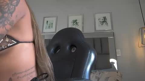 Snapshot of kataleya_west chatting on 06.13.26 kataleya_west online show from 06.13.26