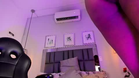 Snapshot of kataleya_west chatting on 06.14.26 kataleya_west online show from 06.14.26