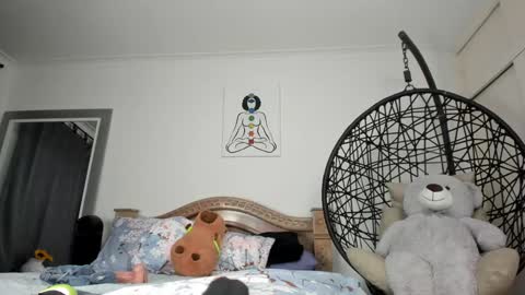 Kataleya online show from 01.06.25