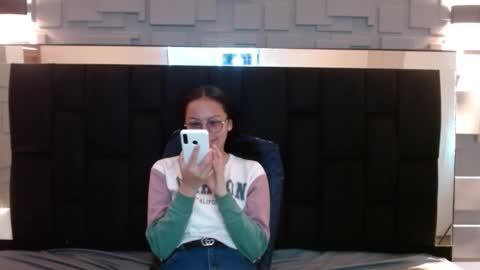 Katalina online show from 10.07.25