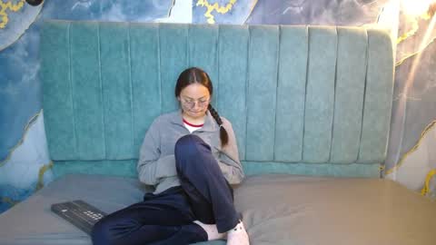 Snapshot of katalina07 chatting on 04.25.26 Katalina online show from 04.25.26