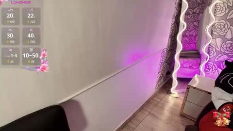 katana_tay online show from 12.18.25