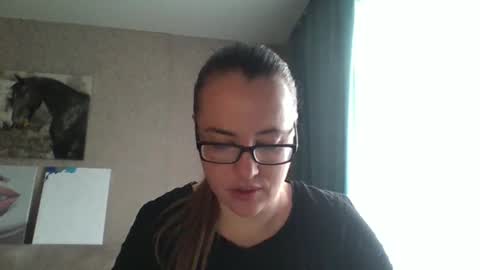 Snapshot of katarios_x chatting on 10.26.25 katarios online show from 10.26.25