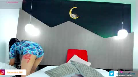 Snapshot of kate_evans1 chatting on 03.01.26 Kate Evans online show from 03.01.26