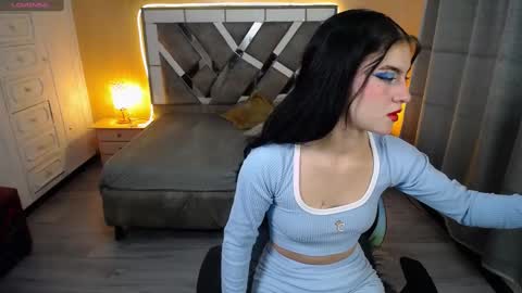 kate_lawrence_ online show from 02.20.25