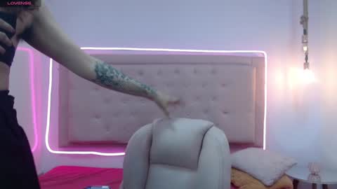 kate online show from 01.14.25