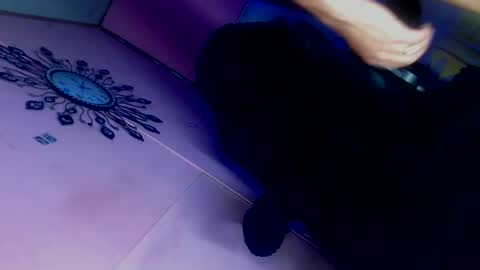 is secret for lovers online show from 02.25.25