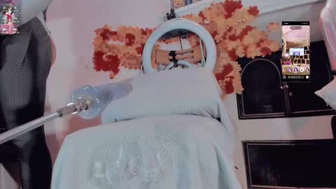 kate the pink girl online show from 09.11.25