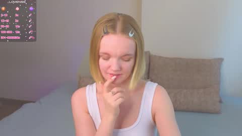 Snapshot of katebunnys chatting on 03.15.26 katebunnys online show from 03.15.26