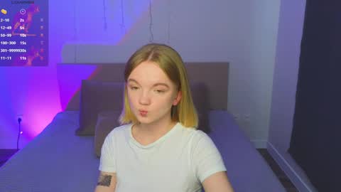 Snapshot of katebunnys chatting on 04.27.26 katebunnys online show from 04.27.26