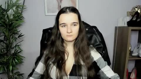 Kate  online show from 12.21.24