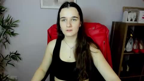 Kate  online show from 02.22.25