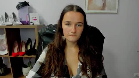 Kate  online show from 09.15.25