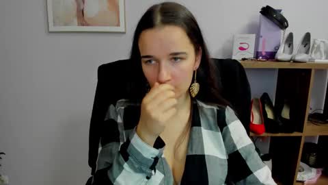 Kate  online show from 10.11.25