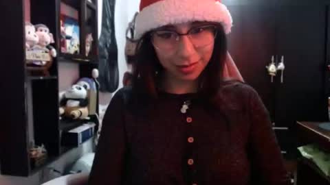 Kateeen18 online show from 12.19.25