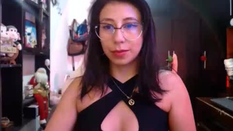 Kateeen18 online show from 04.26.26