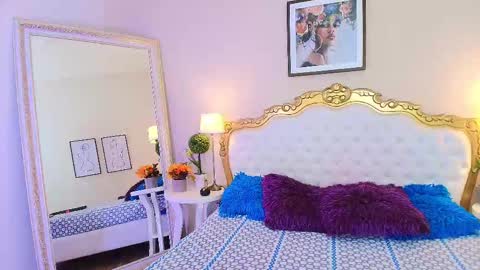 katee Martinez online show from 11.04.25