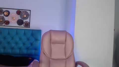 Kate online show from 12.18.25