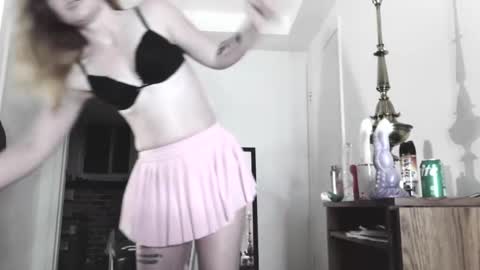 Snapshot of kateloveforever chatting on 09.21.25 Kateloveforever online show from 09.21.25