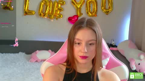 Snapshot of katenickson chatting on 02.24.26 katenickson online show from 02.24.26