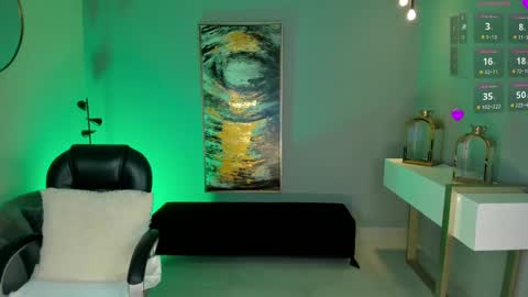  Kate Owens  online show from 03.03.25