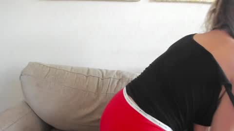 Kates Kurves online show from 01.06.26