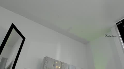 love meeee online show from 01.31.25