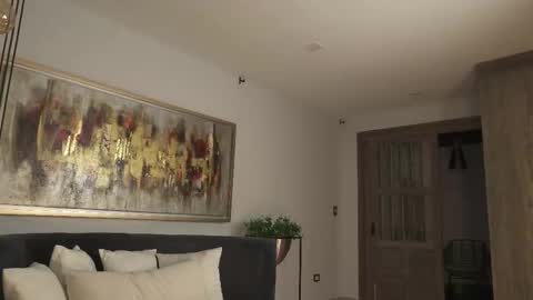 K A T E  online show from 09.09.25