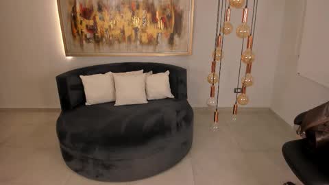 K A T E  online show from 12.21.25