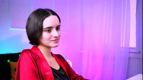 katewillows online show from 02.18.26