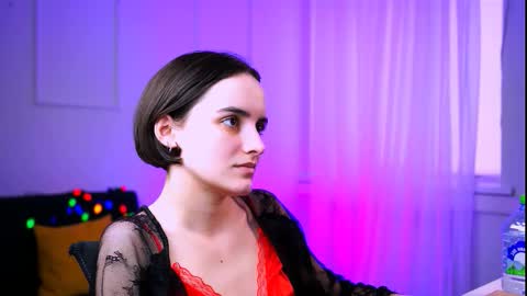 katewillows online show from 02.20.26