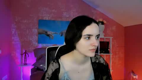 katewillows online show from 03.16.26