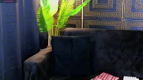 KateyRiva online show from 12.15.25